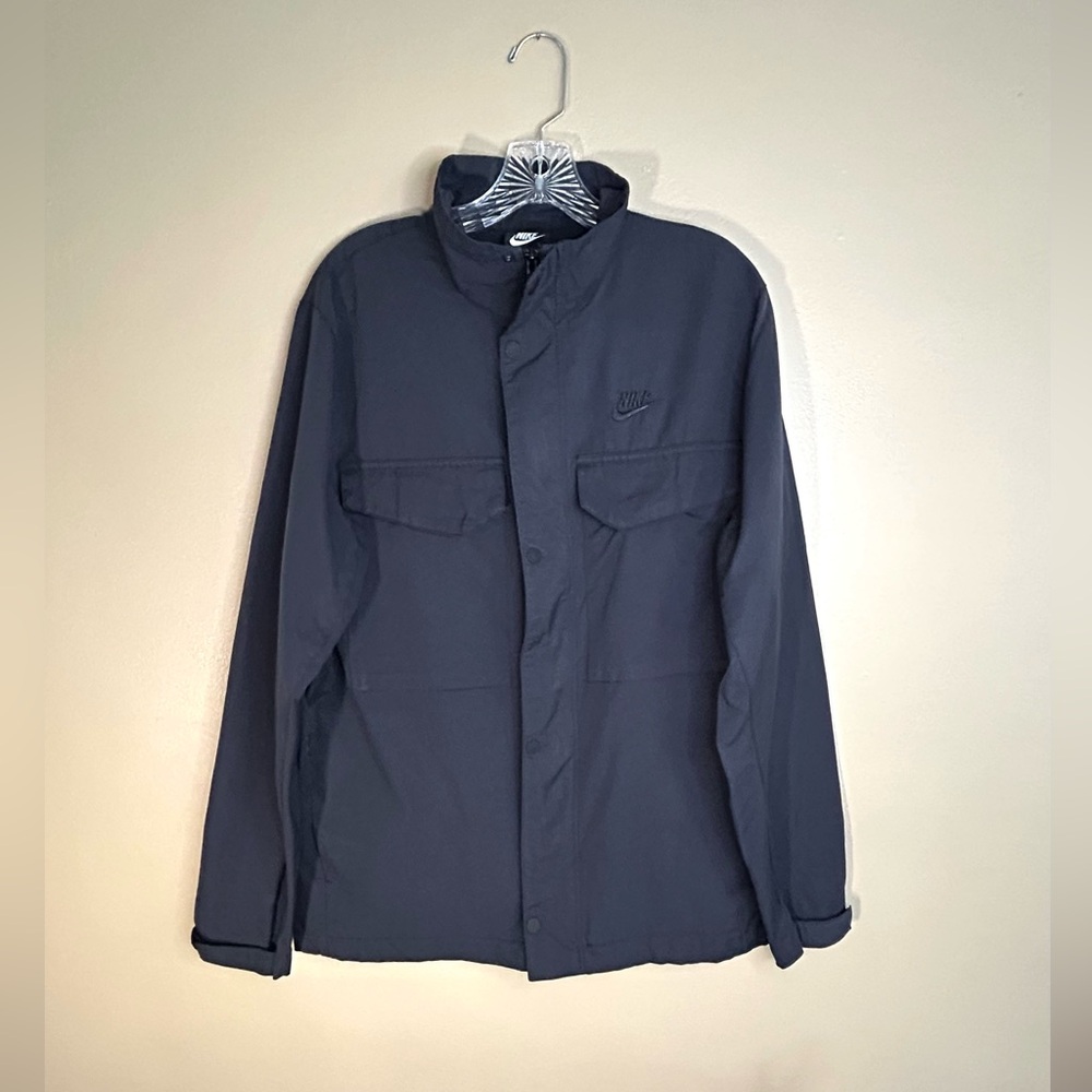 Nike Men's Windbreaker Jacket  Size Medium